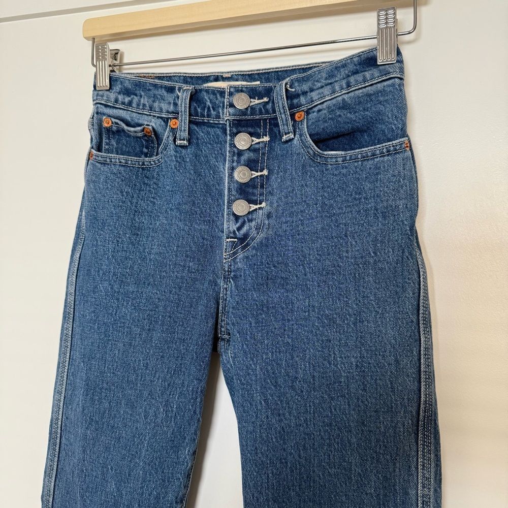 Levi's Wedgie Straight Jeans Womens 24 Blue Premium Button Fly Medium Wash Denim - Picture 3 of 14